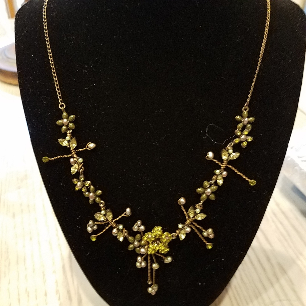 Costume jewelry necklace and earrings